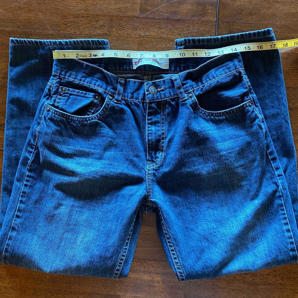 505 Levi’s - Picture 5 of 5